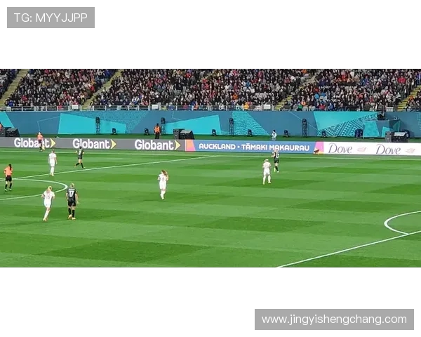 《激情碰撞音符跃动回响FIFA 2002世界杯片头曲带来的震撼音乐盛宴》